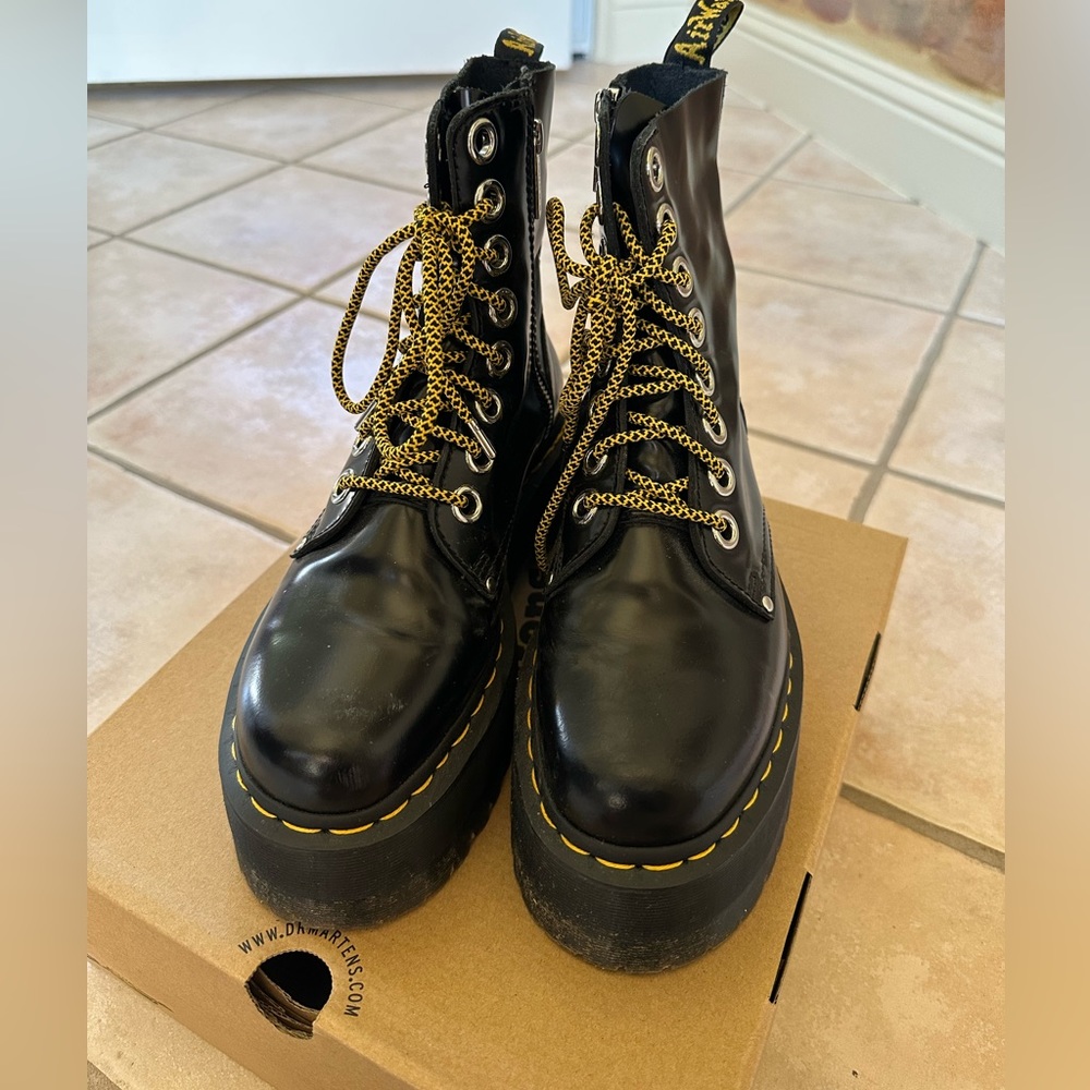 Doc Marten’s Jadon Max Platform Boots